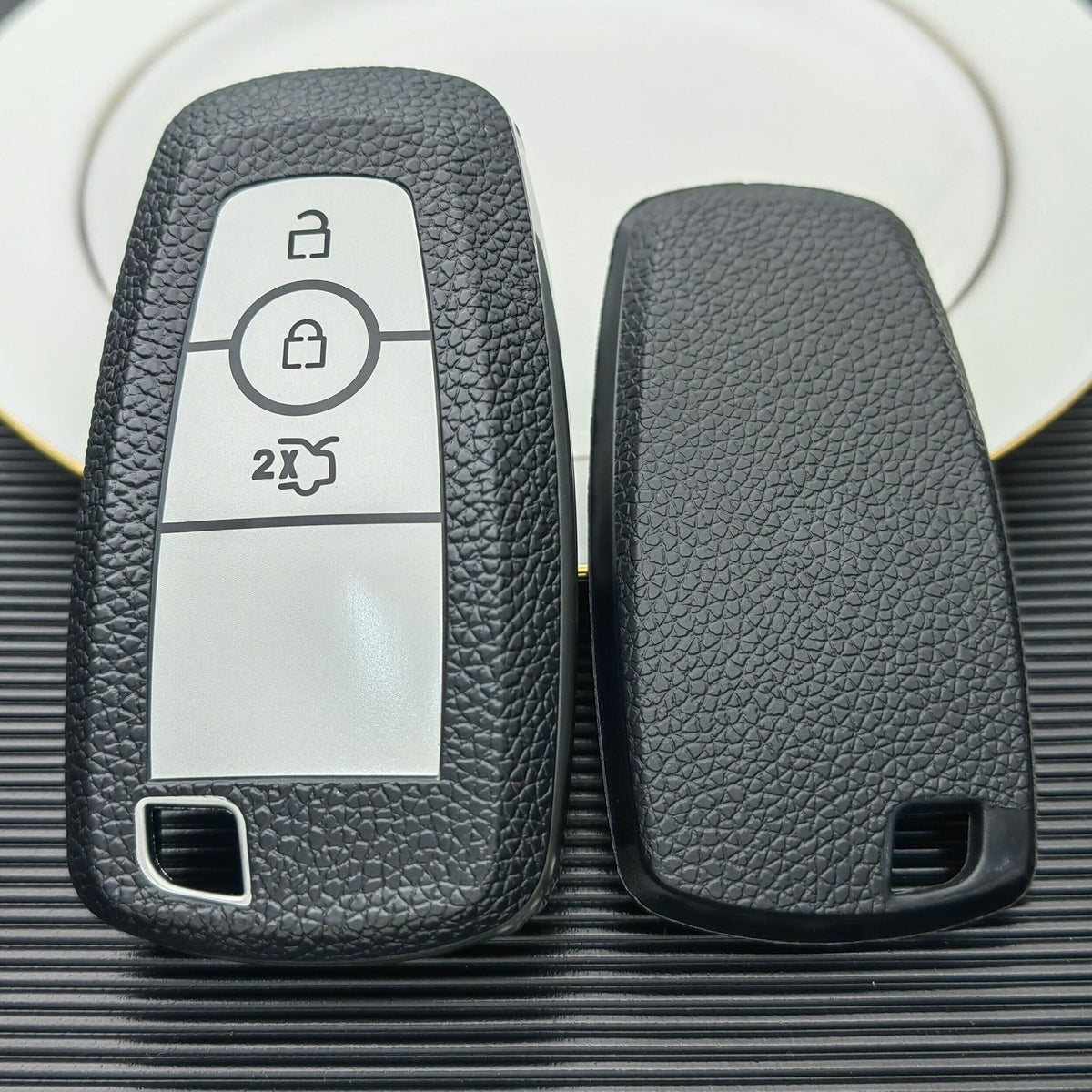 Ford Key Cover - Leather look | Mustang, Ranger, Everest, Escape etc | Volkswagen Amarok | Keysleeves key fob covers