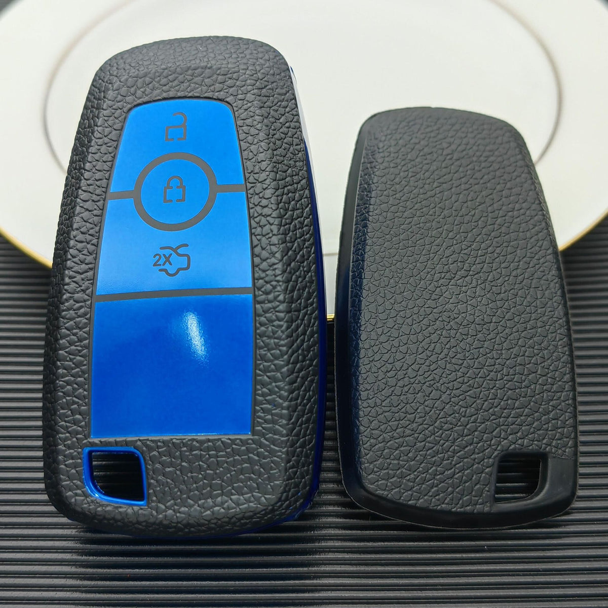 Ford Key Cover - Leather look | Mustang, Ranger, Everest, Escape etc | Volkswagen Amarok | Keysleeves key fob covers